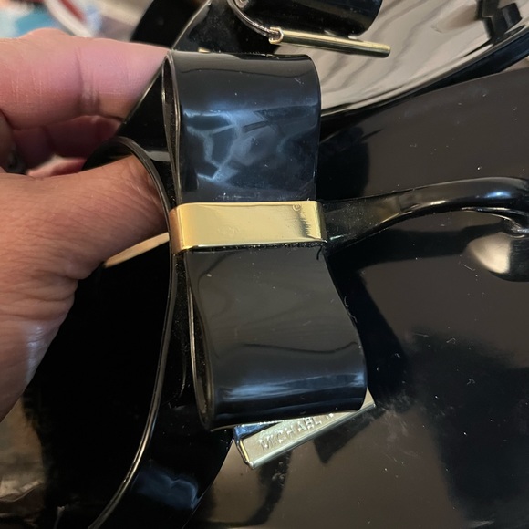 Michael Kors Kayden’s Slide Sandal With Bow Flip Gel - Picture 3 of 5